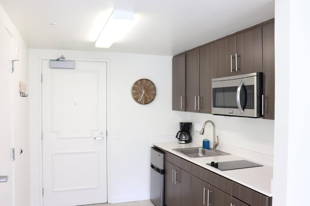 Lovely Studio On The Promenade! Free Parking Los Angeles Exterior photo